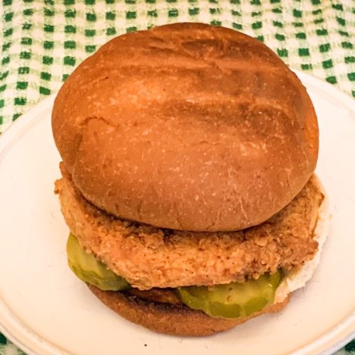 Minimalistyczne burgery z kurczakiem